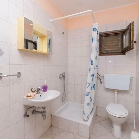 Appartamento Bozo Biograd Na Moru